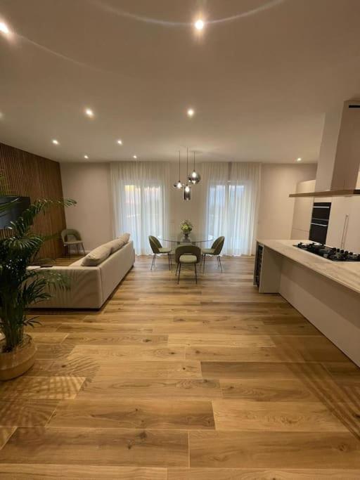 Appartamento Maison Lara *